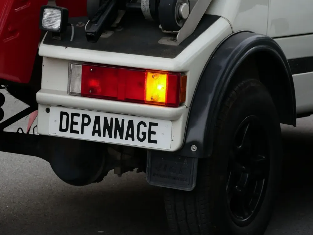 dépannage véhicule près de Aubas